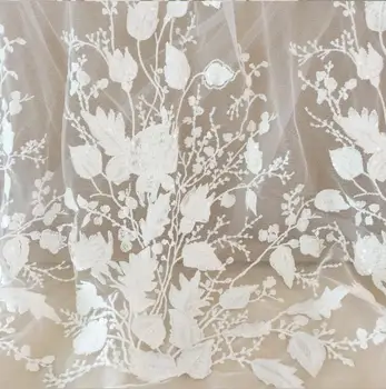 Off White Leaves. Цветы с пайетками Вышитое кружево Ткань Свадебное платье DIY Аксессуары RS4037